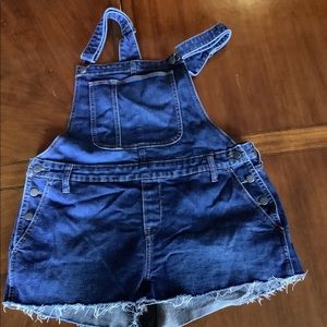old navy short overalls size large